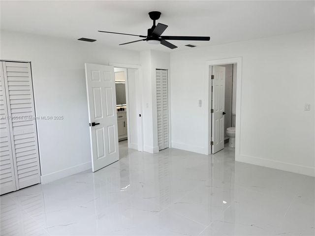 7765 W 15th Ave, Hialeah, FL 33014