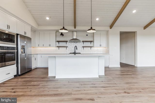 24121 BREAKWATER LN, Millville, DE 19967