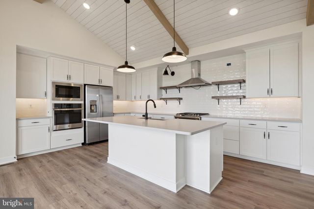 24121 BREAKWATER LN, Millville, DE 19967