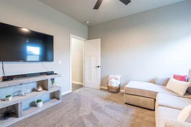 2700 Woodlawn Court, Shawnee, OK 74804