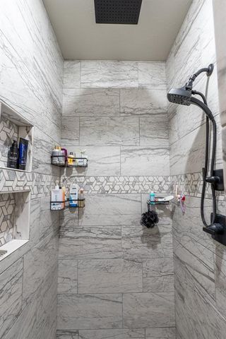 2700 Woodlawn Court, Shawnee, OK 74804