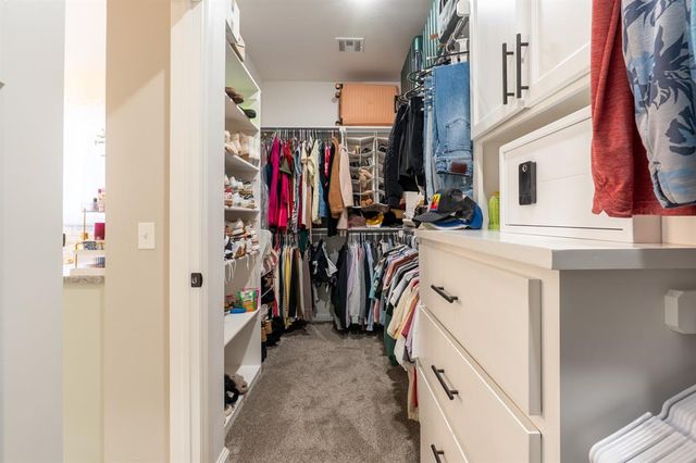 2700 Woodlawn Court, Shawnee, OK 74804