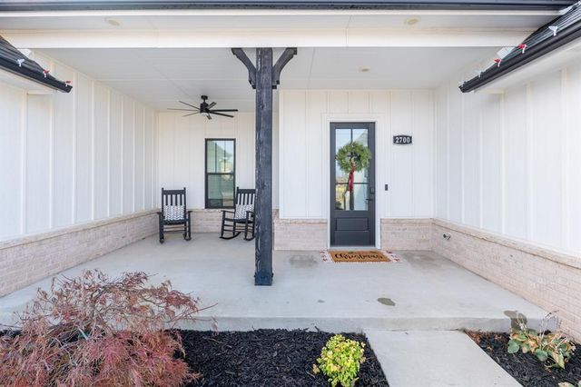 2700 Woodlawn Court, Shawnee, OK 74804