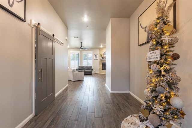 2700 Woodlawn Court, Shawnee, OK 74804