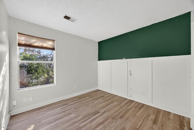 2500 Stallion Loop SE, Rio Rancho, NM 87124