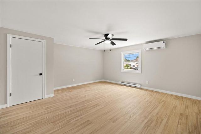 1649 Rodman St, Fall River, MA 02721