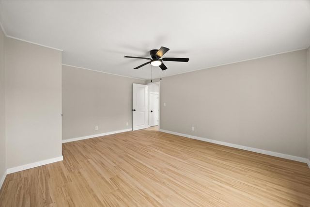 1649 Rodman St, Fall River, MA 02721