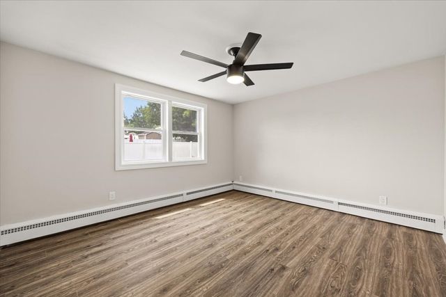 1649 Rodman St, Fall River, MA 02721