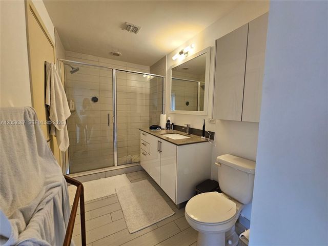 999 SW 1st Ave 3004, Miami, FL 33130