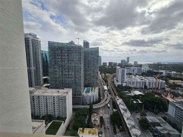 999 SW 1st Ave 3004, Miami, FL 33130