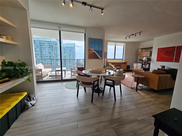 999 SW 1st Ave 3004, Miami, FL 33130