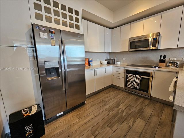999 SW 1st Ave 3004, Miami, FL 33130