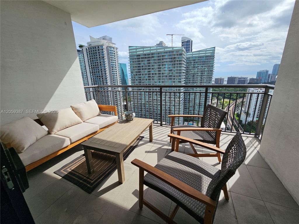 999 SW 1st Ave 3004, Miami, FL 33130