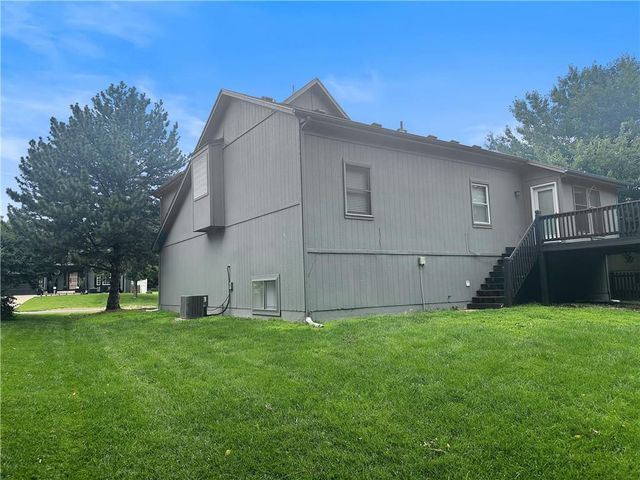 8503 W 156 Terrace, Overland Park, KS 66223