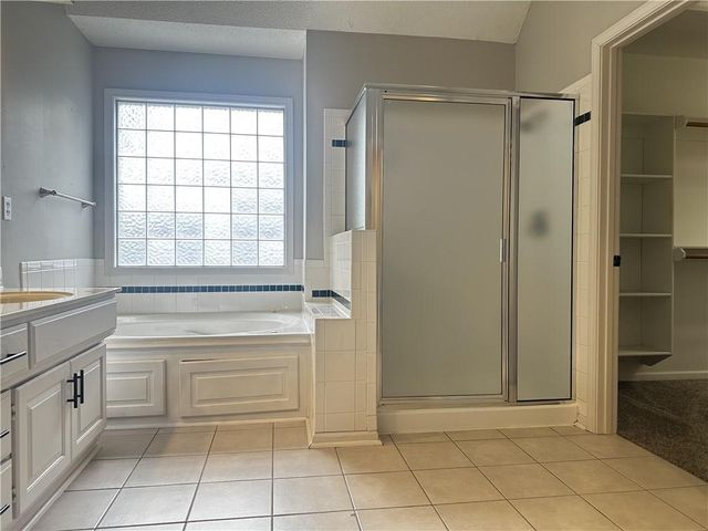 8503 W 156 Terrace, Overland Park, KS 66223