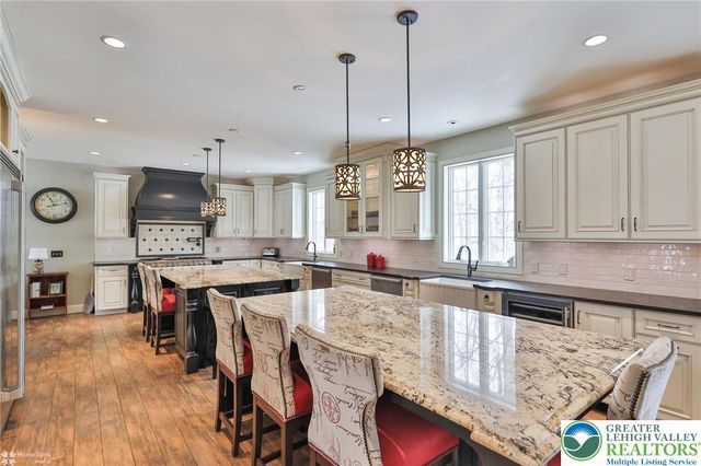 409 Colver Road, Bushkill Twp, PA 18064