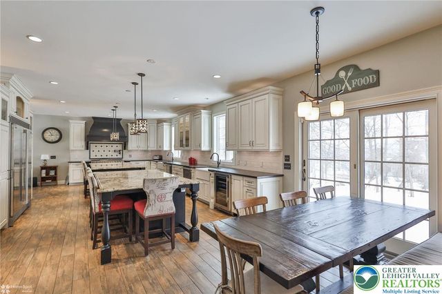 409 Colver Road, Bushkill Twp, PA 18064