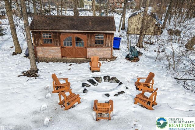 409 Colver Road, Bushkill Twp, PA 18064