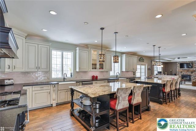 409 Colver Road, Bushkill Twp, PA 18064