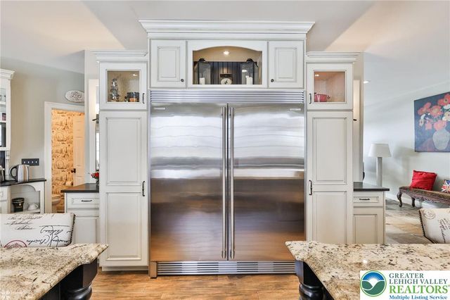 409 Colver Road, Bushkill Twp, PA 18064