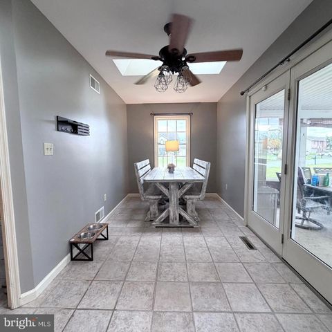 631 ERIC DRIVE, Shippensburg, PA 17257