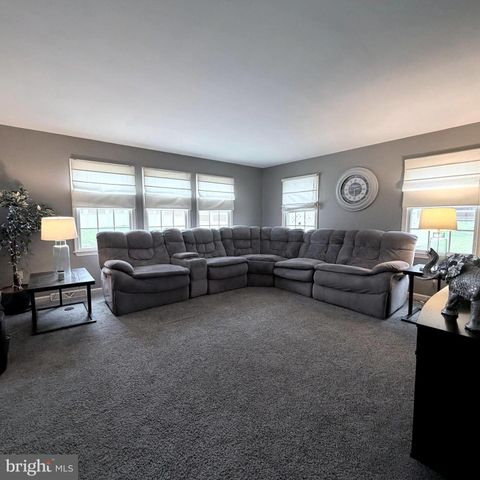 631 ERIC DRIVE, Shippensburg, PA 17257