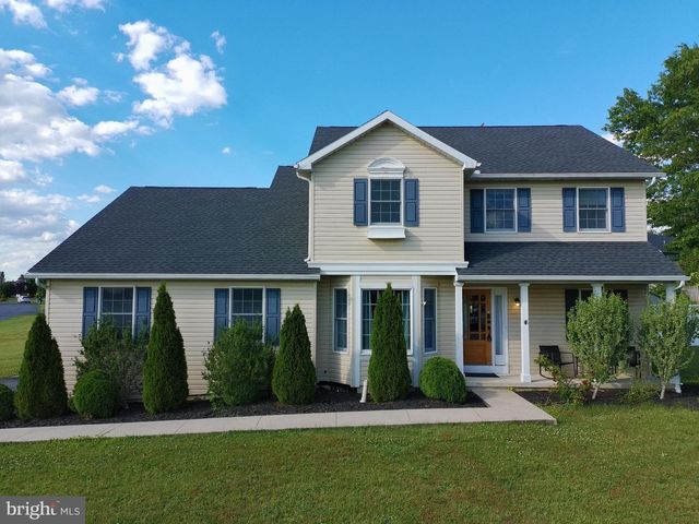 631 ERIC DRIVE, Shippensburg, PA 17257