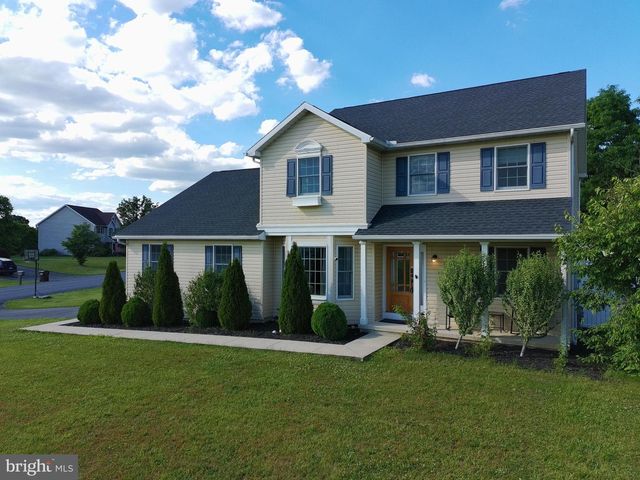 631 ERIC DRIVE, Shippensburg, PA 17257