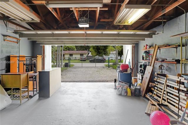 11121 SW 203rd Ter -, Cutler Bay, FL 33189