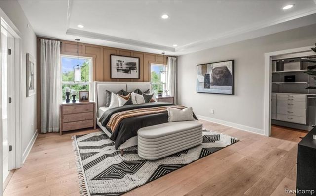 762 Sutton Court, Saline, MI 48176