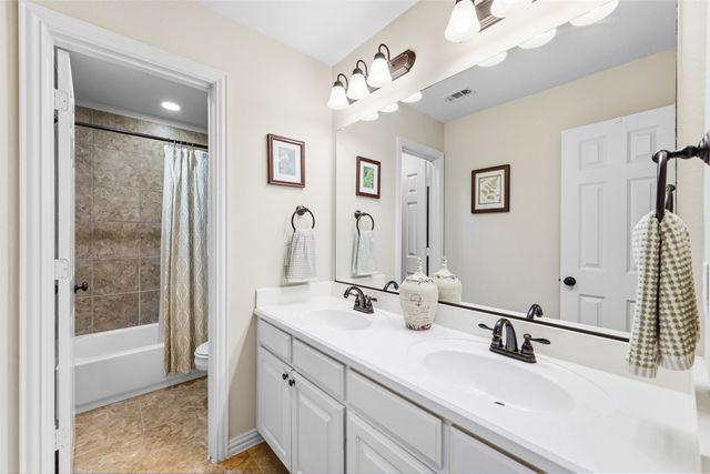 8747 Kelvington Drive, Frisco, TX 75035