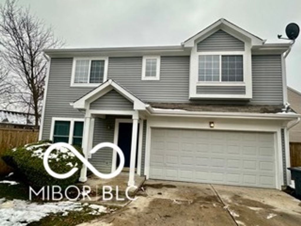 623 Scotch Pine Drive, Greenwood, IN 46143