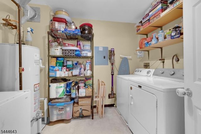 1430 Magnolia Ln, Branchburg Twp., NJ 08876
