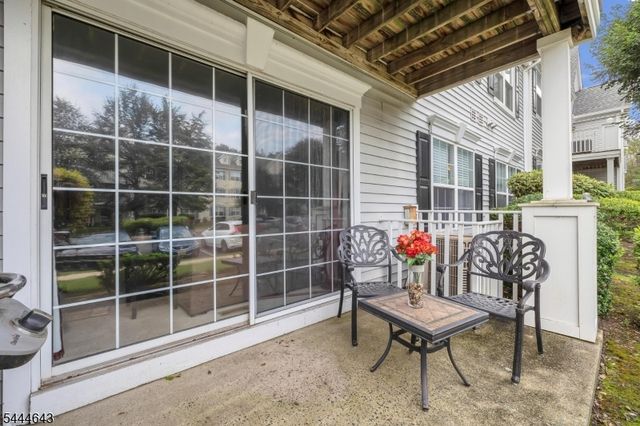 1430 Magnolia Ln, Branchburg Twp., NJ 08876