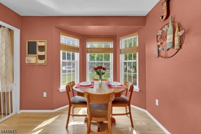 1430 Magnolia Ln, Branchburg Twp., NJ 08876