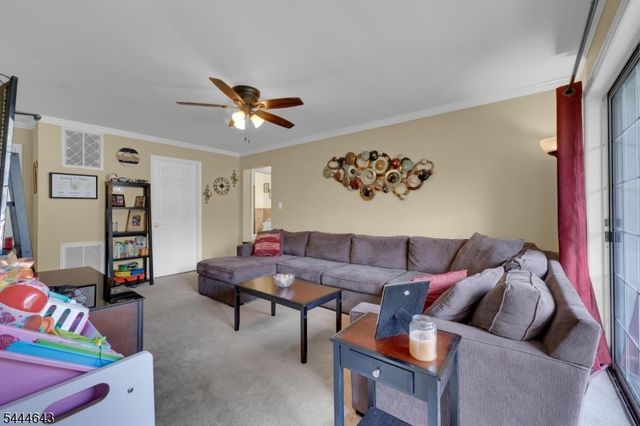 1430 Magnolia Ln, Branchburg Twp., NJ 08876