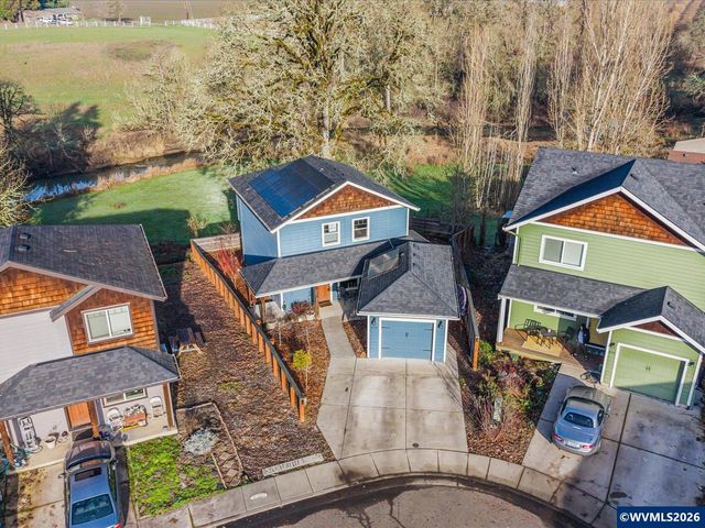 418 Sunset Ct, Amity, OR 97101