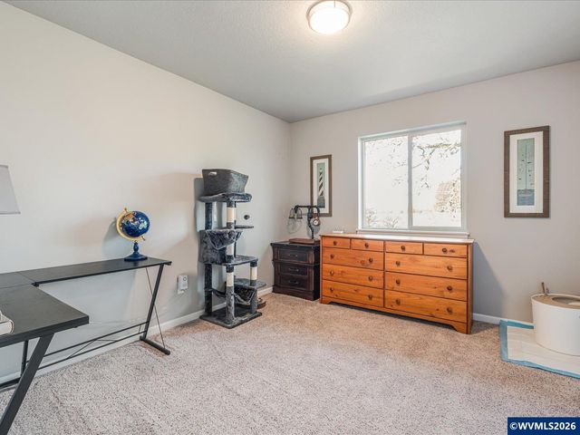 418 Sunset Ct, Amity, OR 97101