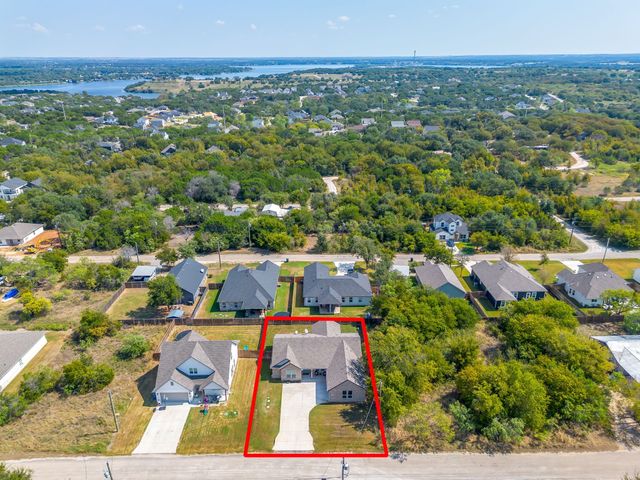 5528 Mesa Loop, Granbury, TX 76048