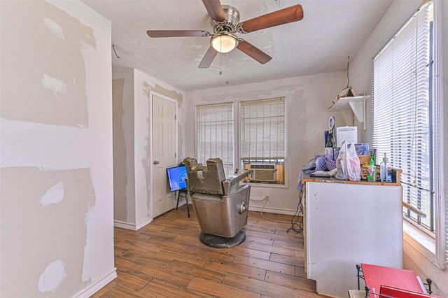 3822 Wipprecht Street, Houston, TX 77026