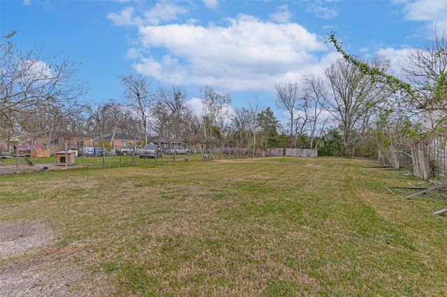 3822 Wipprecht Street, Houston, TX 77026