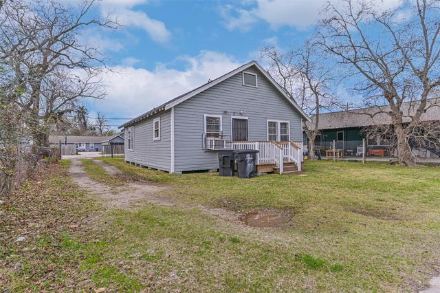 3822 Wipprecht Street, Houston, TX 77026