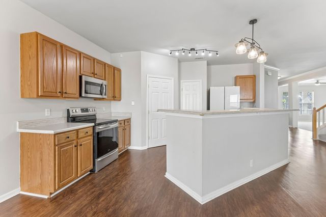 1961 Deep Woods Trl, Nashville, TN 37214