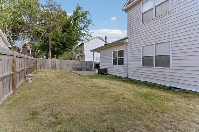 1961 Deep Woods Trl, Nashville, TN 37214