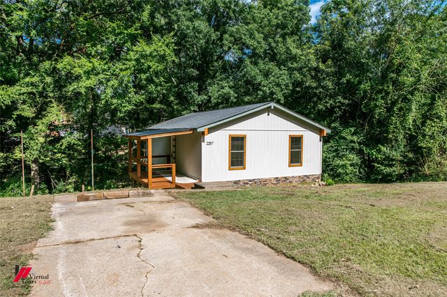 2257 Soda Lake Circle, Shreveport, LA 71107