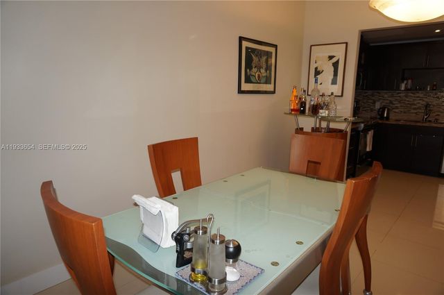 19390 Collins Avenue PH-26, Sunny Isles Beach, FL 33160