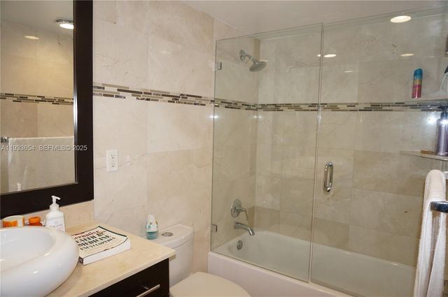 19390 Collins Avenue PH-26, Sunny Isles Beach, FL 33160