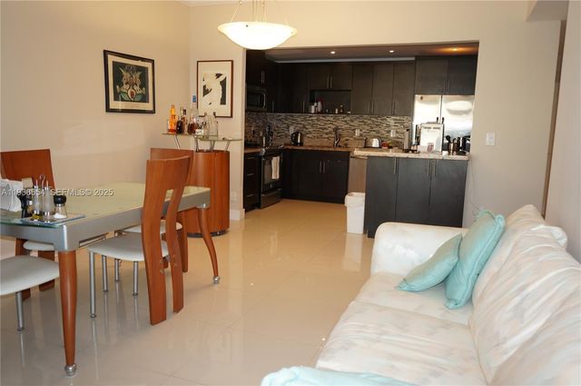 19390 Collins Avenue PH-26, Sunny Isles Beach, FL 33160