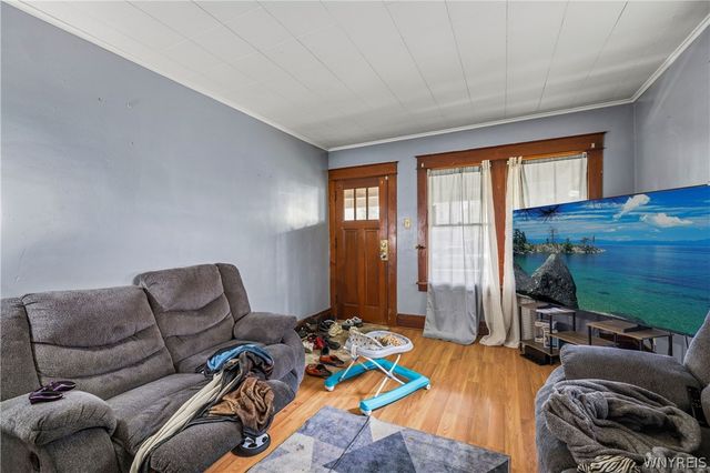 2248 Willow Avenue, Niagara Falls, NY 14305