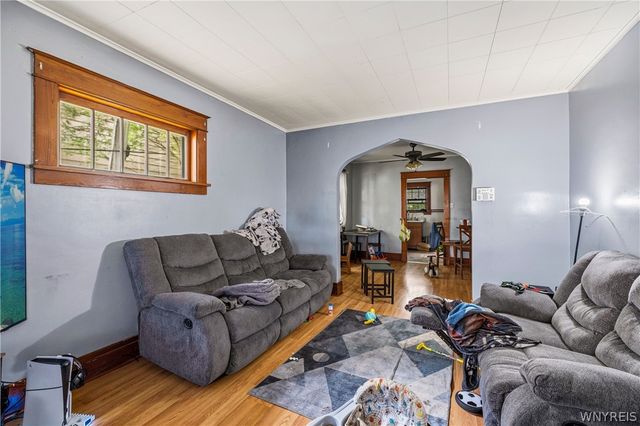 2248 Willow Avenue, Niagara Falls, NY 14305